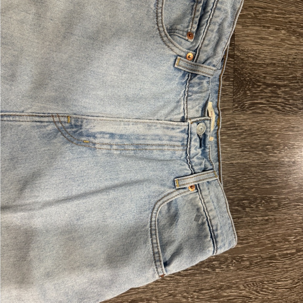 Levi’s Balloon Fit Women’s Jeans - Picture 2 of 5